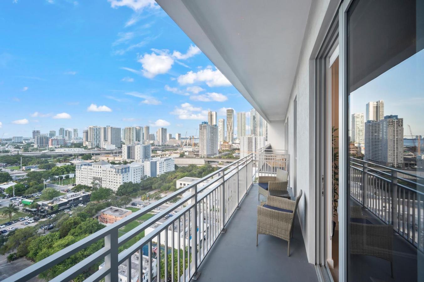 Beautiful Unit In Downtown Miami With Free Parking Apartamento Exterior foto